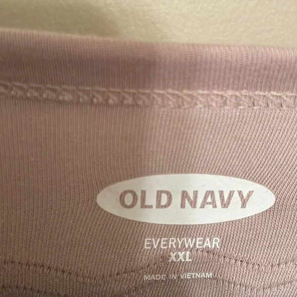 EUC Old Navy women’s Everywear Tee XXL​ - Picture 3 of 4